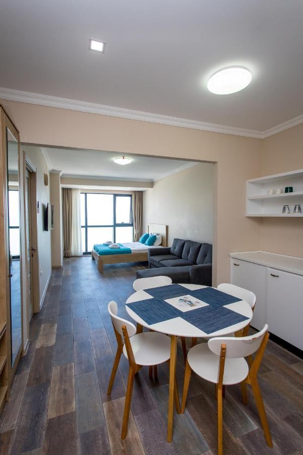 Apartment G-point. Porta